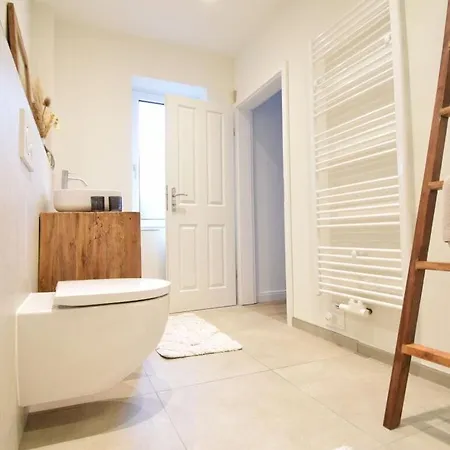 Casa vacanze Whispers Modern Retreat Garding